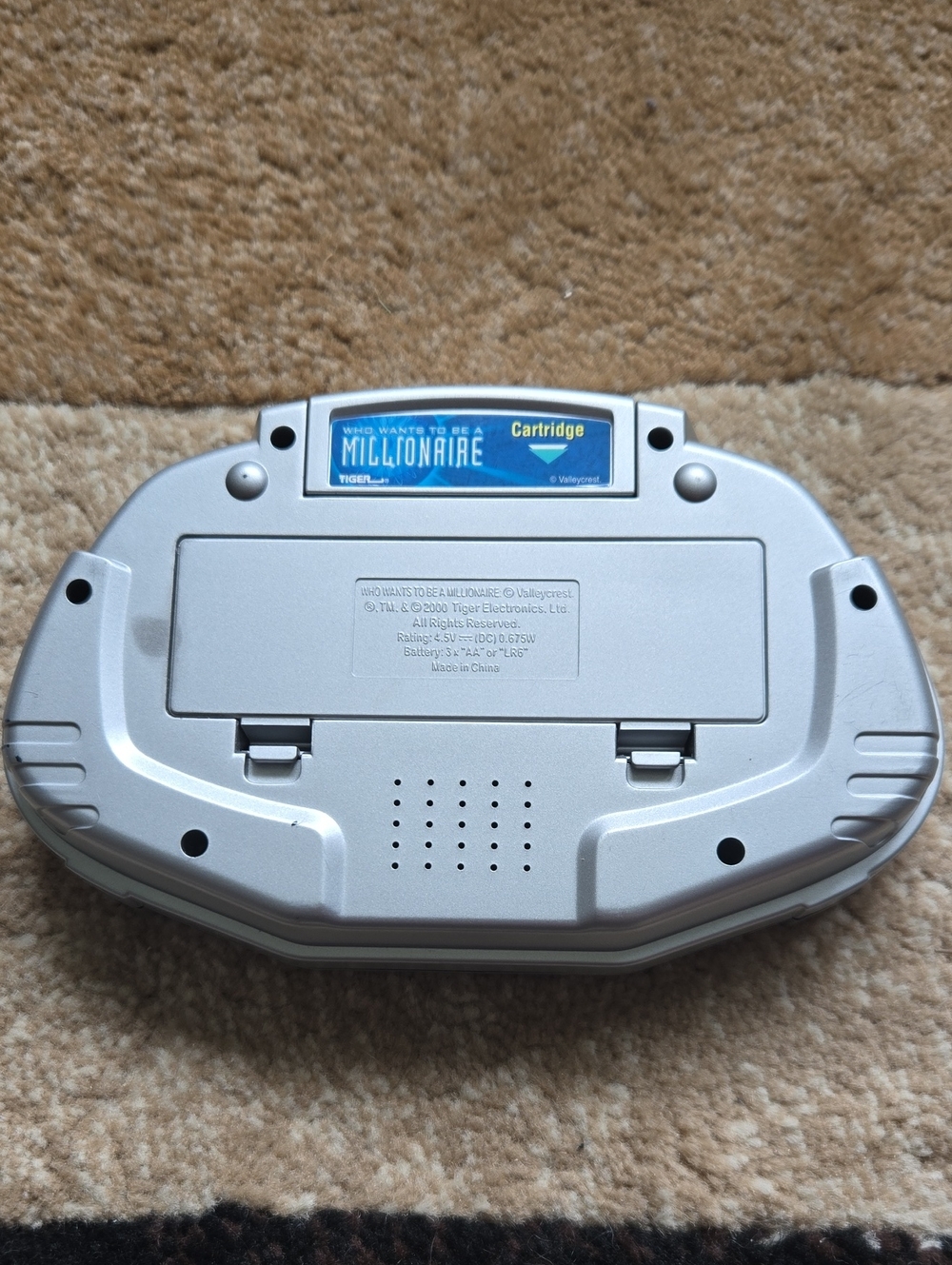 Handheld Video Game - Picture 3 of 4